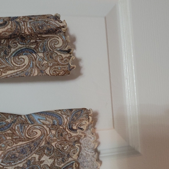 Top - Picture 6 of 6